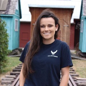 Meet your Posher, Jasmine